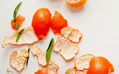 Cómo aprovechar las cáscaras de mandarina