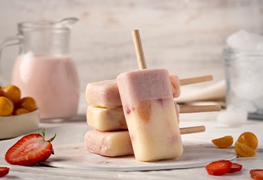  Paletas de yogurt de fresa  