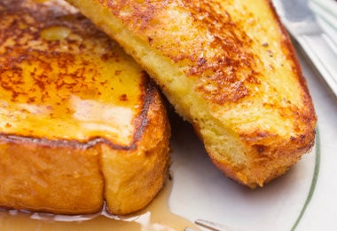 Tostadas francesas preparadas con pan duro.