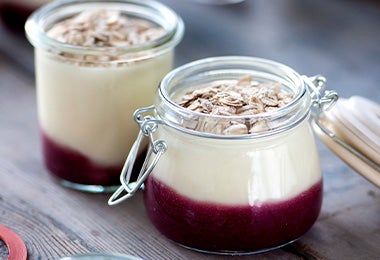 Panna cotta con cereal y avena 