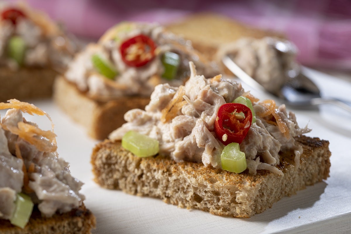 Sánduches de atún con verduras