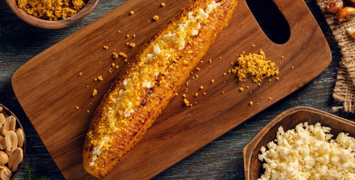 Receta de Maduro Asado con Salprieta fácil | Recetas Nestlé