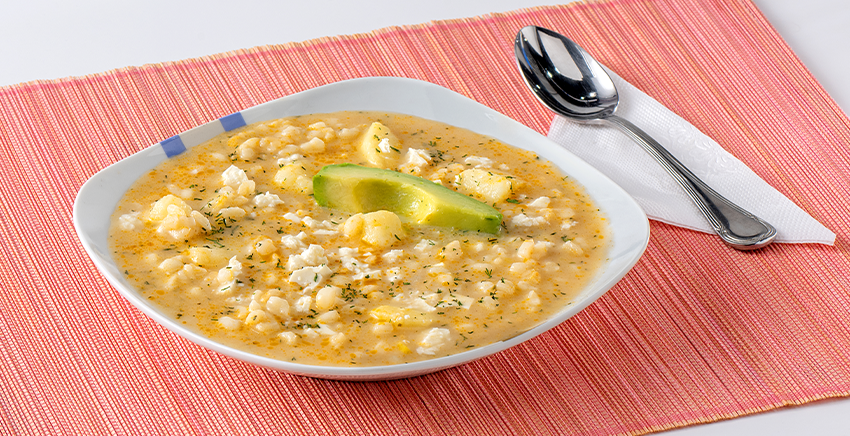 Sopa de Morocho con Aguacate