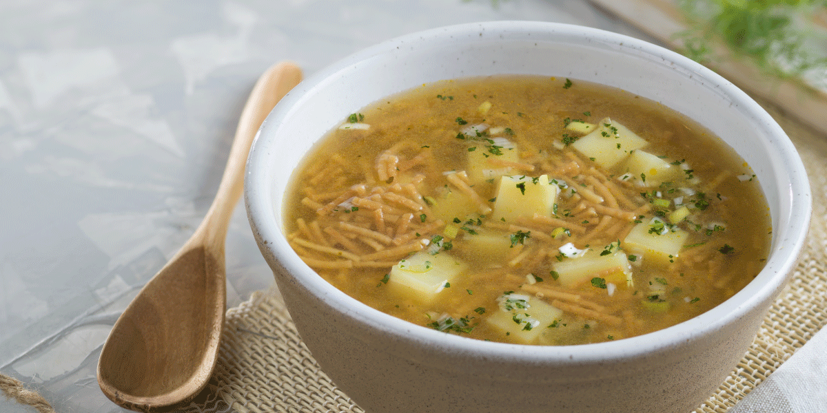 Sopa de fideos tostados | Recetas Nestlé