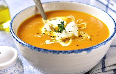 Crema casera de calabaza con queso y crema de leche Crema casera de calabaza con queso y crema de leche