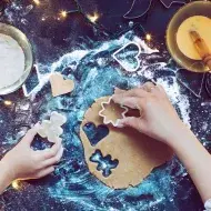Los cortadores en formas de figuras son utensilios de repostería muy útiles.