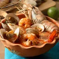 Plato con receta de cazuela de mariscos