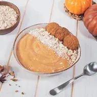 Desayuno de crema de avena y calabaza 
