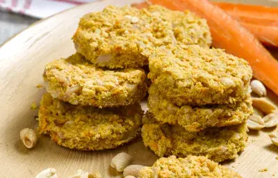 GALLETAS DE ZANAHORIA Y CURCUMA GALLETAS DE ZANAHORIA Y CURCUMA