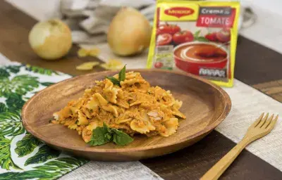 Pasta con atun guisado Pasta con atun guisado