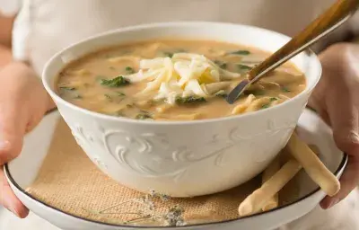 Sopa de queso y acelga Sopa de queso y acelga
