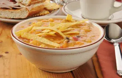Sopa de tortilla Sopa de tortilla