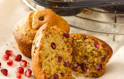 Muffins de Granada, Miel y Chocolate sin Azúcar