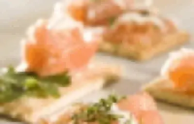 Canapés de salmón ahumado Canapés de salmón ahumado