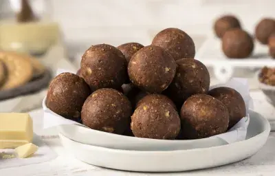 Trufas de galleta y chocolate Trufas de galleta y chocolate