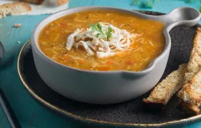 Sopa de amaranto y pollo Sopa de amaranto y pollo