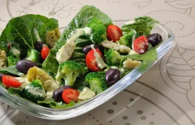Ensalada mixta con vinagreta a la Italiana Ensalada mixta con vinagreta a la Italiana