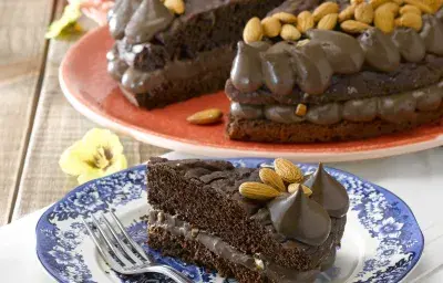 Pastel de Chocolate y Almendras sin Azúcar Pastel de Chocolate y Almendras sin Azúcar