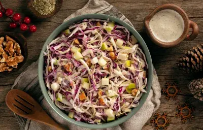 Ensalada navideña de col Ensalada navideña de col