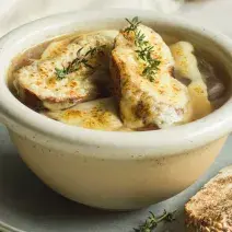 Sopa de cebollas Francesa
