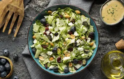 Ensalada de Espinaca y Arándanos Ensalada de Espinaca y Arándanos