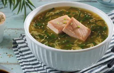 Sopa de atún Sopa de atún