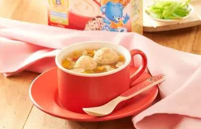 Menestron con albondigas de Merluza Menestron con albondigas de Merluza