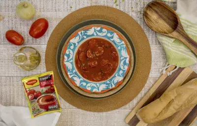 Crema de Tomate con Chorizo Crema de Tomate con Chorizo
