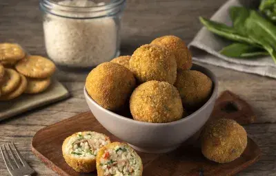 Croquetas de arroz y tocino Croquetas de arroz y tocino