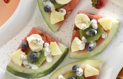 pizza de frutas con salsa de yoghurt pizza de frutas con salsa de yoghurt