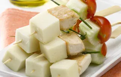 Brochetas de Pollo y Verduras Brochetas de Pollo y Verduras