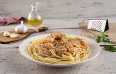 Fideos en Salsa de Camarón Fideos en Salsa de Camarón
