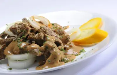Tiritas de carne en salsa Tiritas de carne en salsa