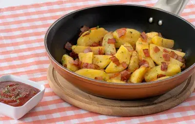 Papas Artesanales con Tocino Papas Artesanales con Tocino