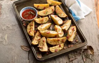Papas artesanales con tocino Papas artesanales con tocino