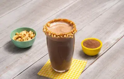 Malteada de cacahuate Malteada de cacahuate