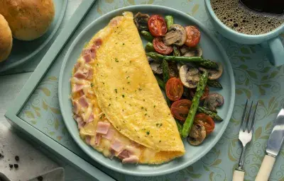 Omelette de jamón y queso La Lechera Omelette de jamón y queso La Lechera