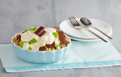 PIE DE MANZANA Y KIT – KAT PIE DE MANZANA Y KIT – KAT