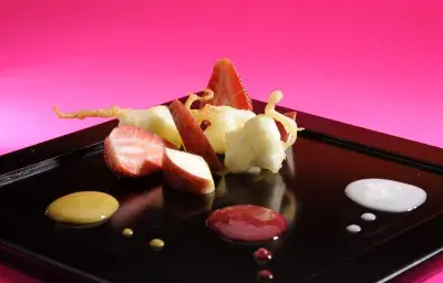 Tempura de Frutas Doradas con Tres Salsas Tempura de Frutas Doradas con Tres Salsas