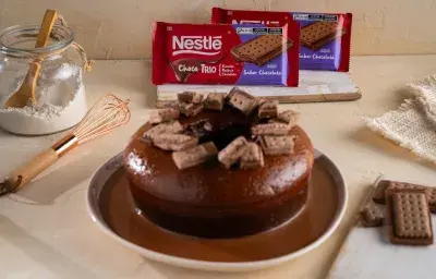 Torta mojada de chocolate con chocotrio® Mani