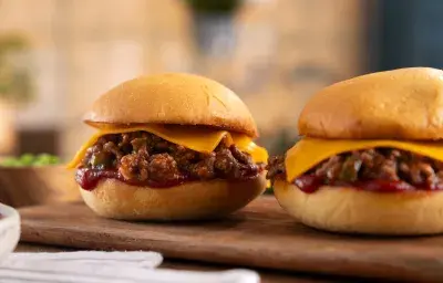 Sanduche de Carne con Queso