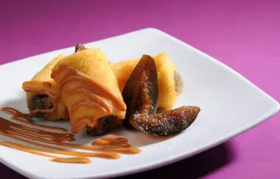 Rollitos de Queso con Manjar Rollitos de Queso con Manjar