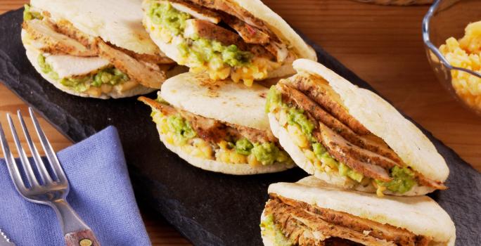 Arepas con Pollo Jugoso