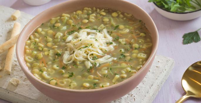 Sopa de lentejas y letras