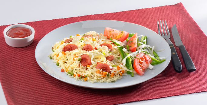 Arroz con Salchicha Fácil