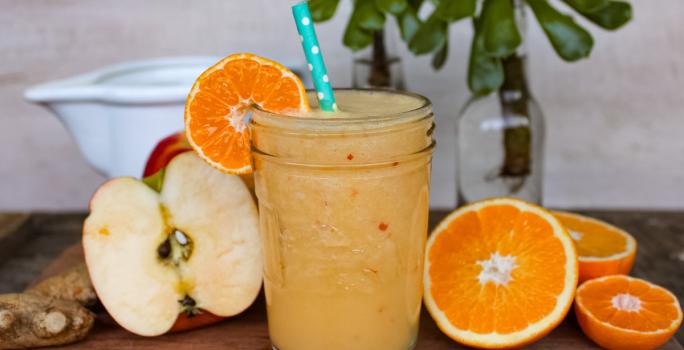 Smoothie de manzana y naranja