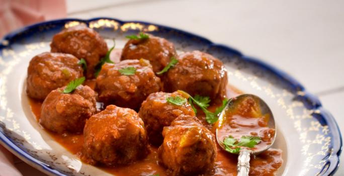 ALBÓNDIGAS DE CARNE Y YUCA