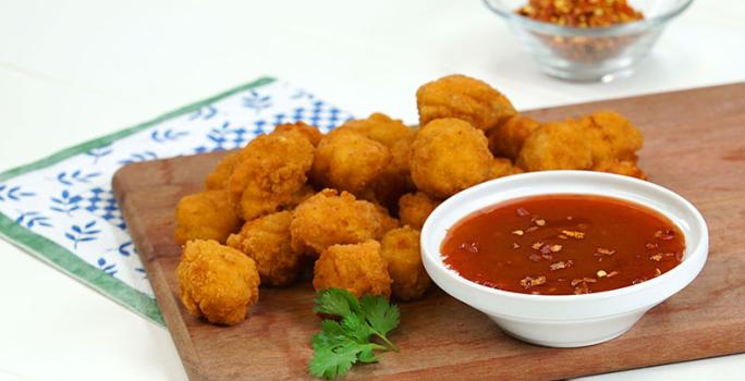 Palomitas de pollo con salsa agridulce