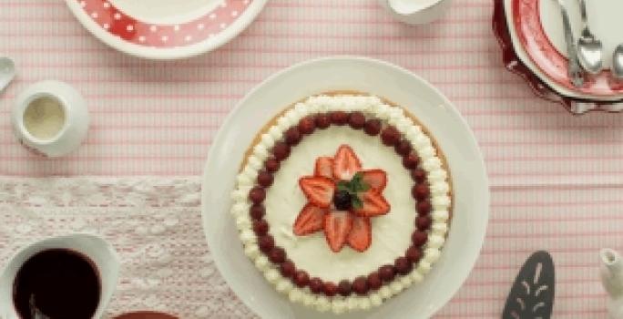 Cheesecake de mora y frutilla