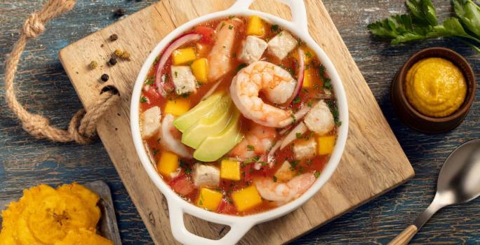 Ceviche mixto con mango